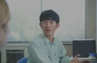 インタビュー動画 サムネイル