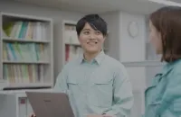 インタビュー動画 サムネイル