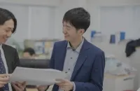 インタビュー動画 サムネイル