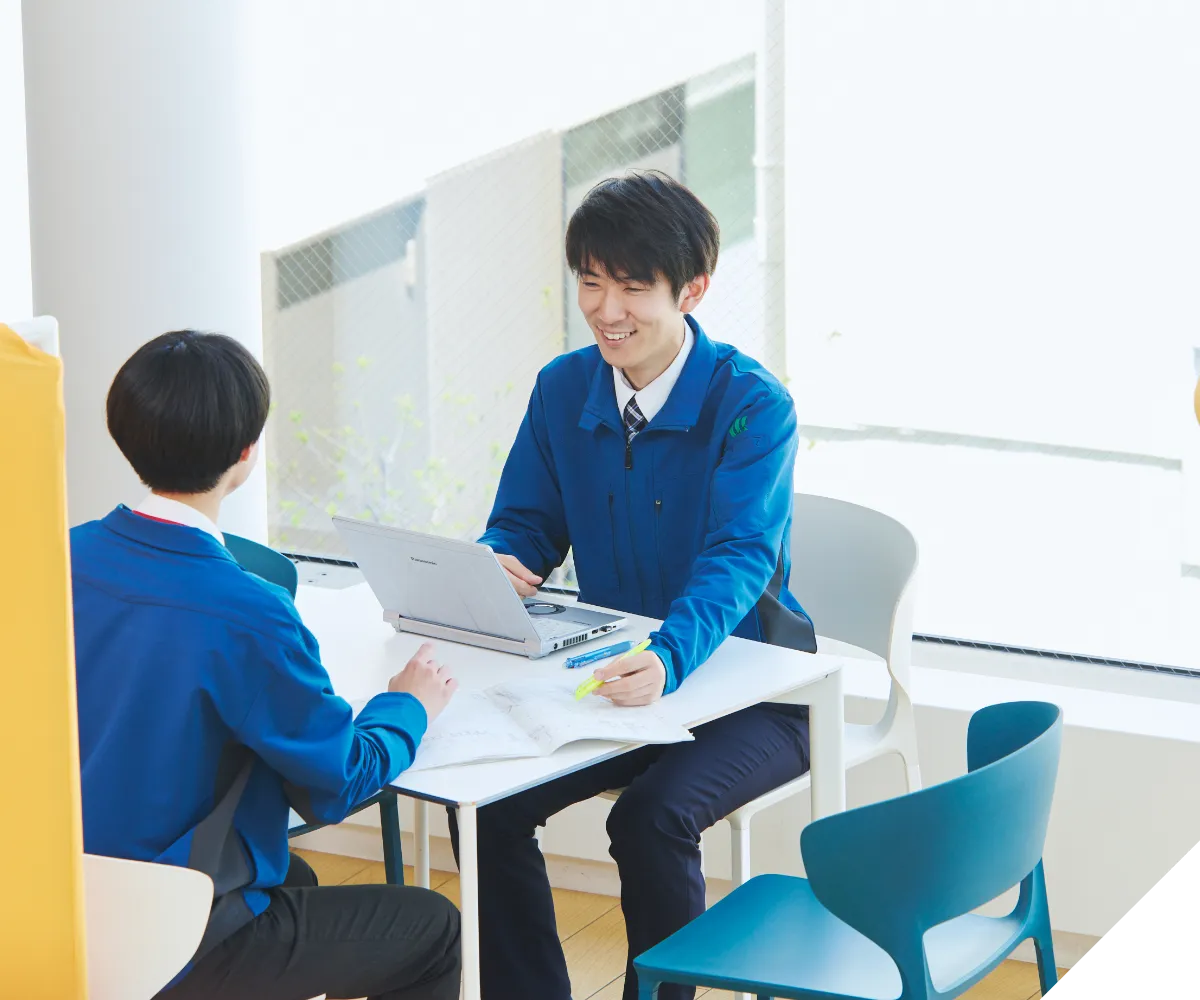 社員インタビュー画像